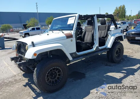 2015 Jeep Wrangler Unlimited Sahara z USA, uszkodzony, nr VIN 1C4BJWEG3FL640483